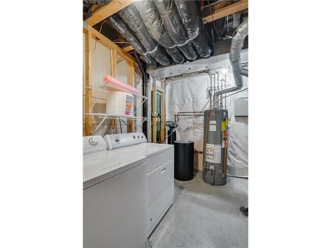 Building Photo - 917 Lindsey Ln