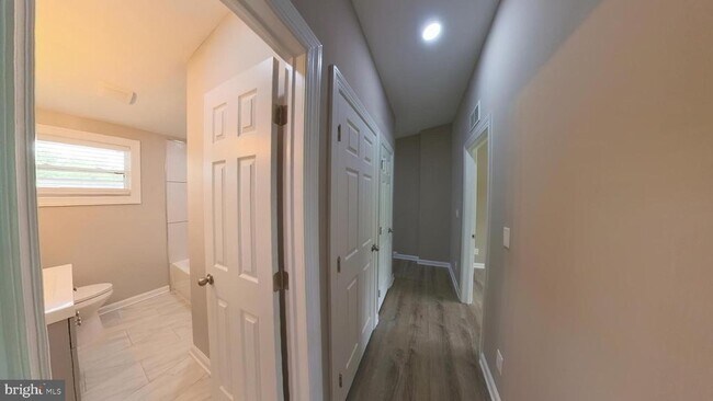 Building Photo - 2050 Nike Dr