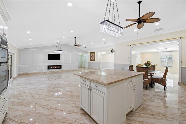 Building Photo - 6344 NW 74th Terrace