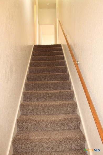 Building Photo - 3819 Oak Valley Dr