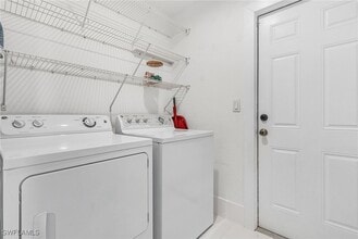 Building Photo - 27300 Imperial Oak Cir