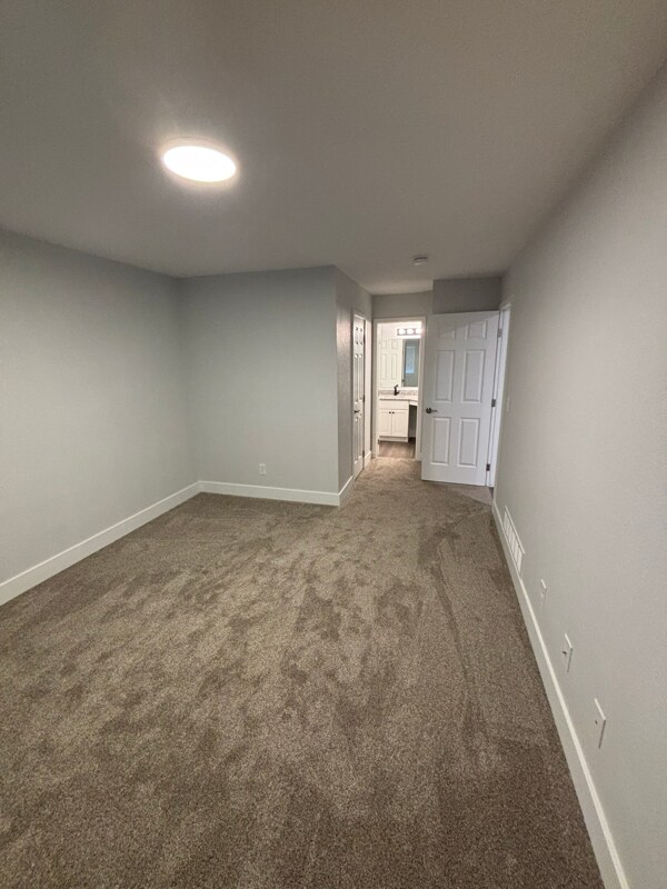 Building Photo - 7468 S Alkire St