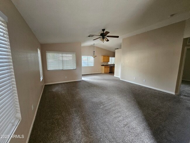 Building Photo - 842 E Impreria St