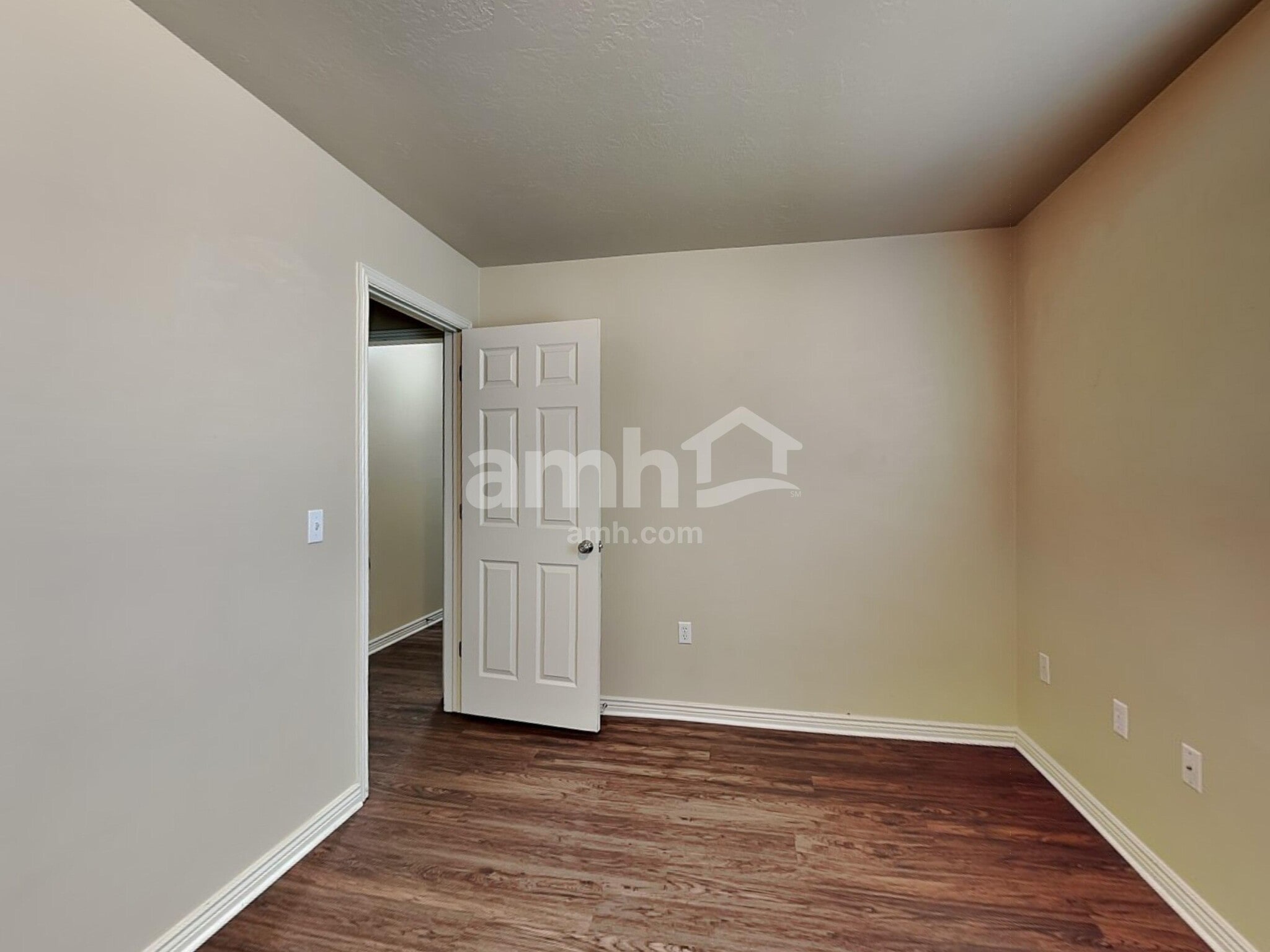 Building Photo - 1625 E Bateman Way