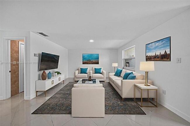 Building Photo - 301 Bonaventure Blvd