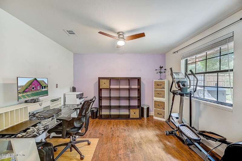 Building Photo - 5556 Floral Ave