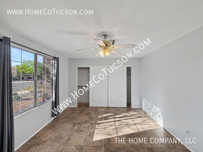 Building Photo - 12690 N Bandanna Way