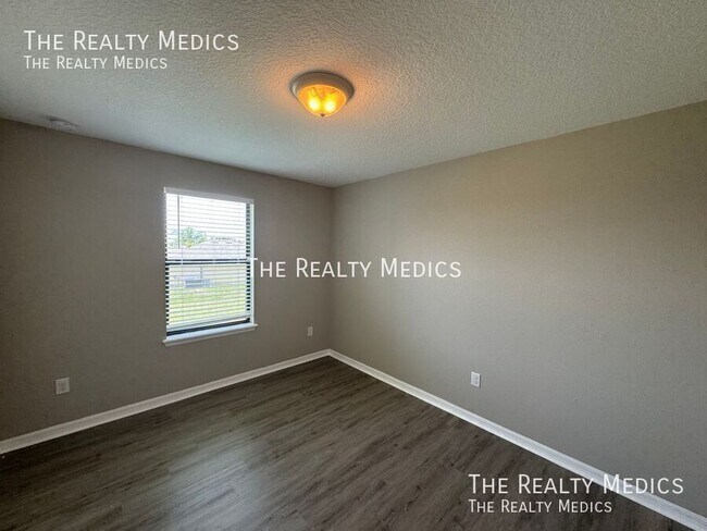 Building Photo - 2148 Ontario Way