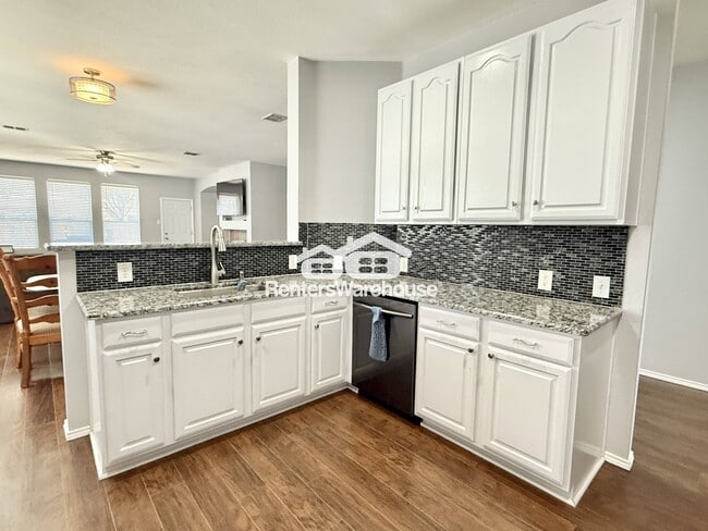 Building Photo - 8429 Greylock Ct