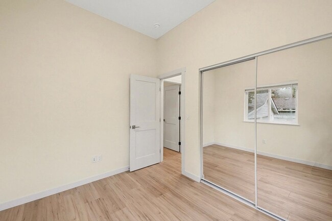 Building Photo - Brand New Home in Prime West Seattle Location - $3,500