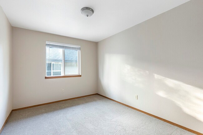 Building Photo - 17446 SE 82nd Dr