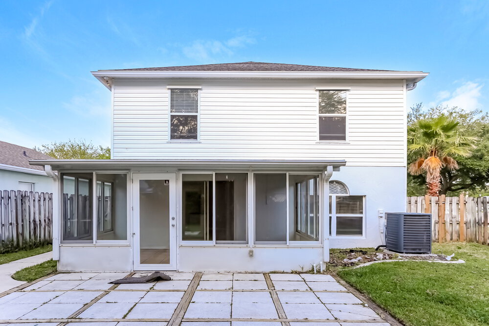 Building Photo - 58 Reeding Ridge Dr W