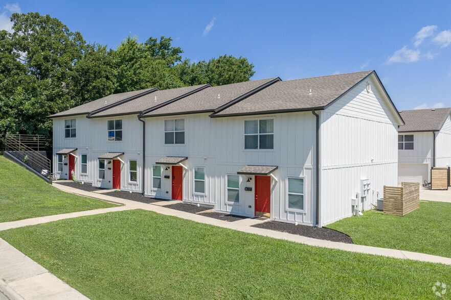 Building Photo - Rosehill Townhomes