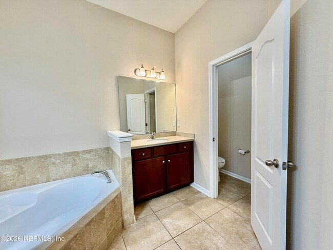 Building Photo - 112 Morayshire Ct