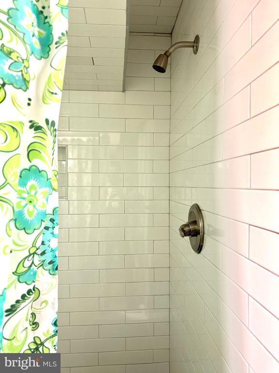 Building Photo - 2514 W Seybert St