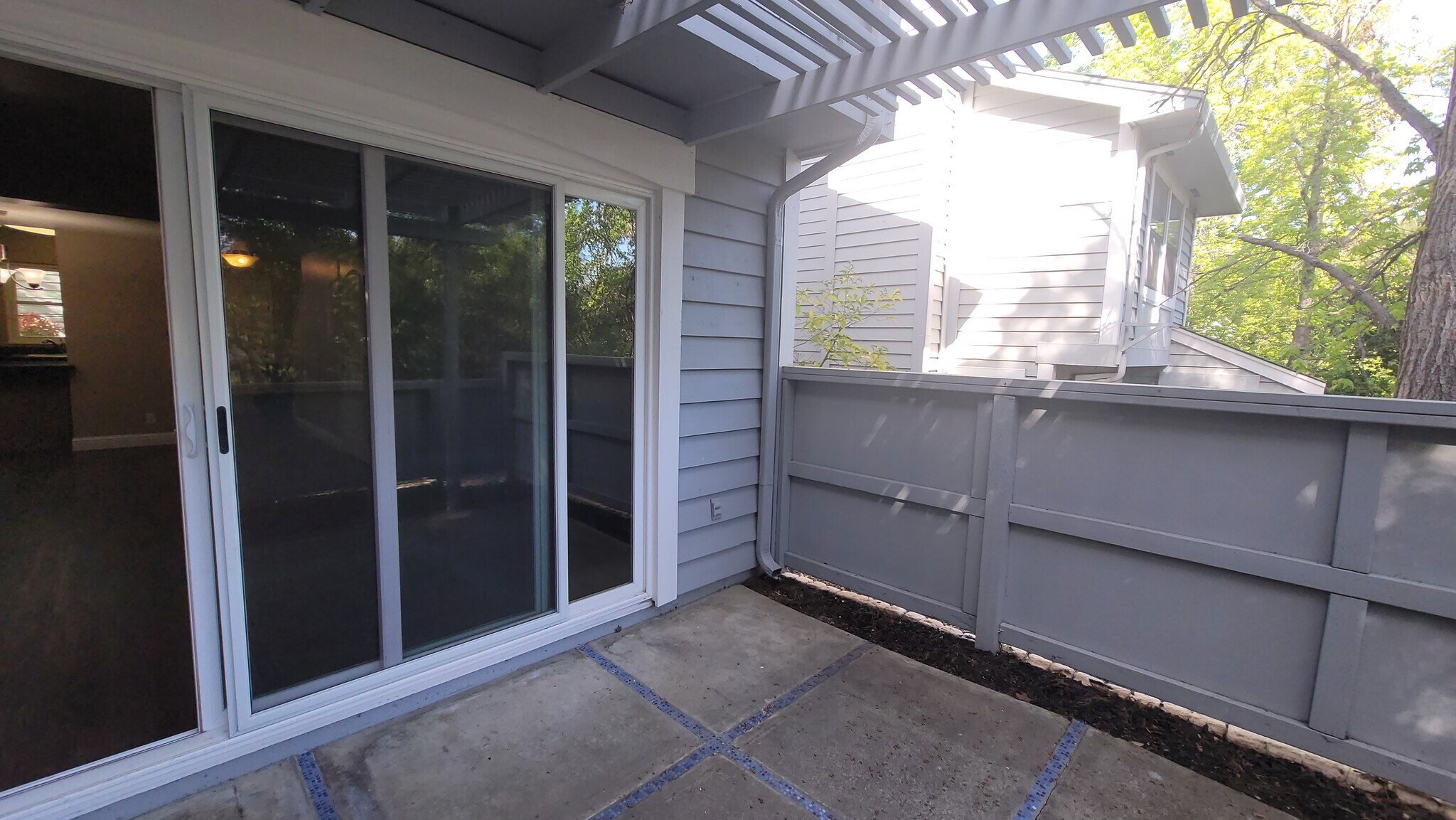 Building Photo - 788 Center Ave