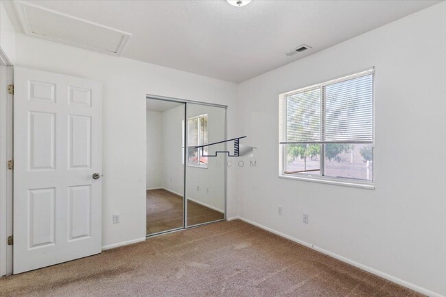 Building Photo - 772 N 800 W