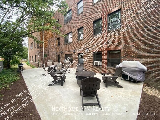 Building Photo - 26 Academy Ave