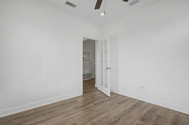 Building Photo - 2508 Mount Vernon Ln