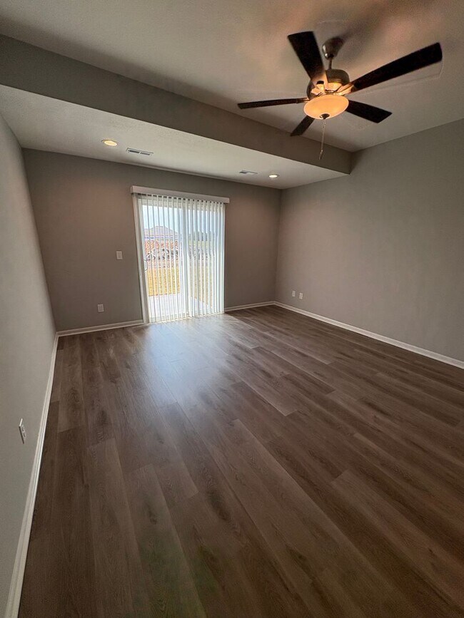 Building Photo - 643 Fall Meadow Ln