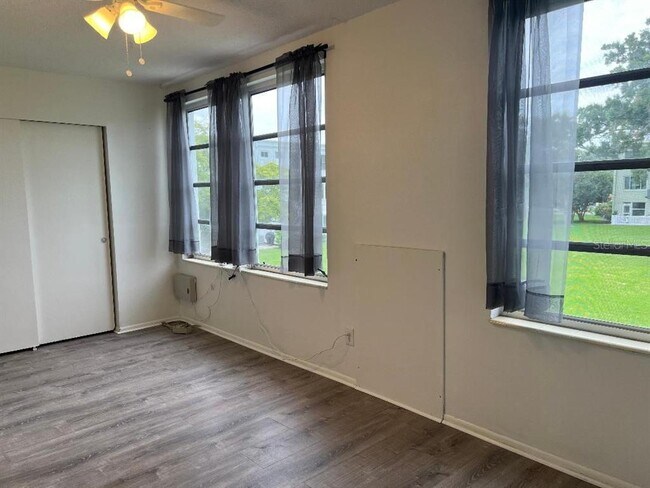 Building Photo - 2429 Ecuadorian Way