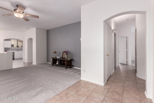 Building Photo - 12526 W Bird Ln