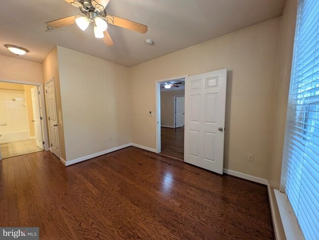Building Photo - 501 Hungerford Dr