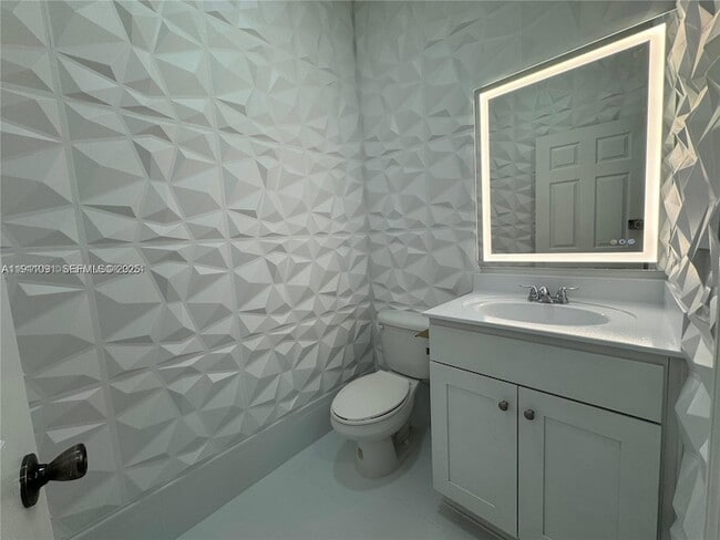 Building Photo - 10012 NW 7th St