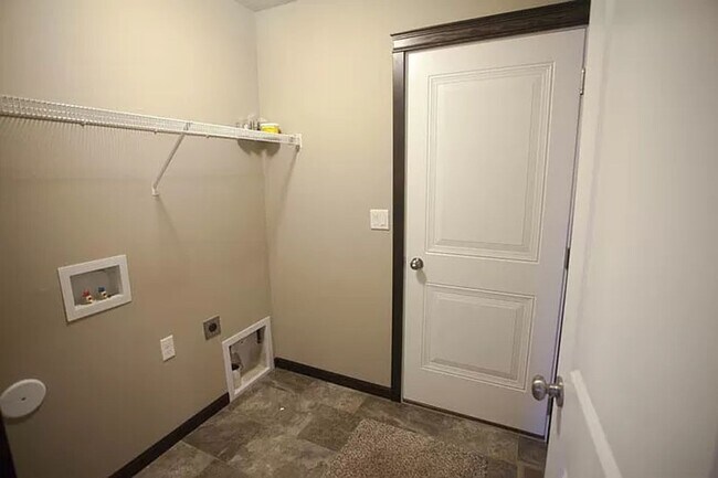 Building Photo - Charming 3-Bedroom Home in Post Falls