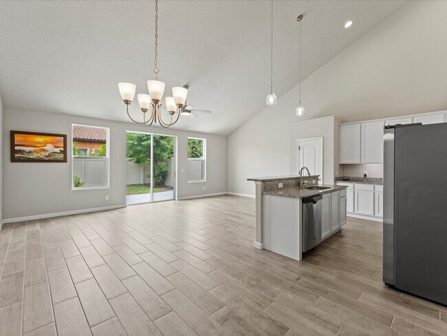 Building Photo - 719 Simeon Dr