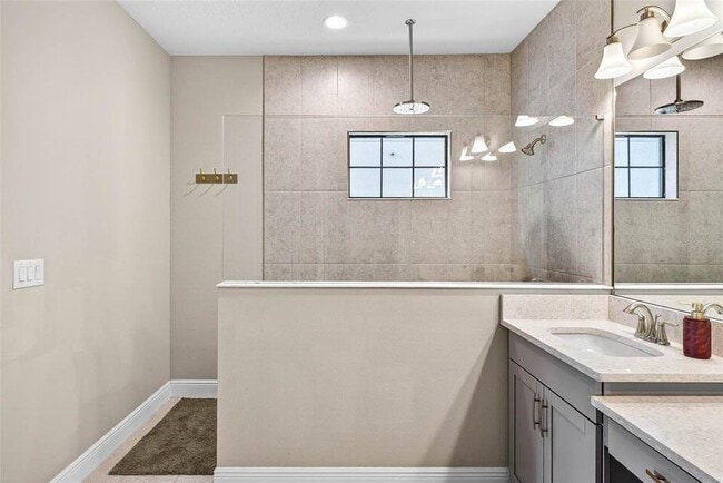 Building Photo - 14531 Woodland Spur Dr