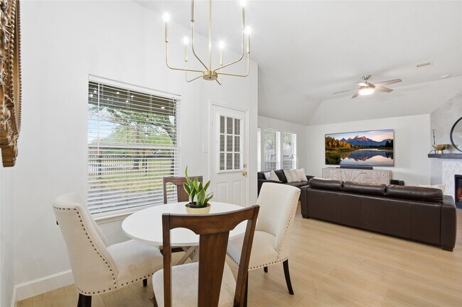 Building Photo - 17706 Windsor Grove Ln