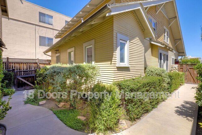 Building Photo - 4052 Albatross St