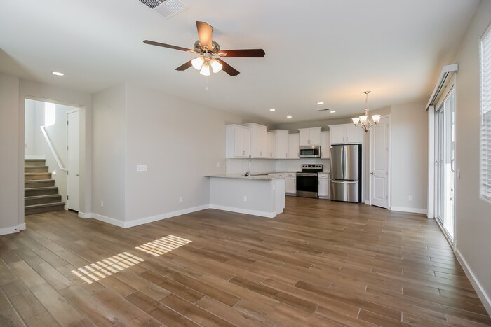 Building Photo - 5553 S Dillon