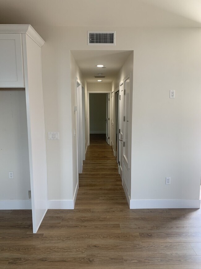 Building Photo - Brand New 2BR/1BA with Downtown LA Views i...