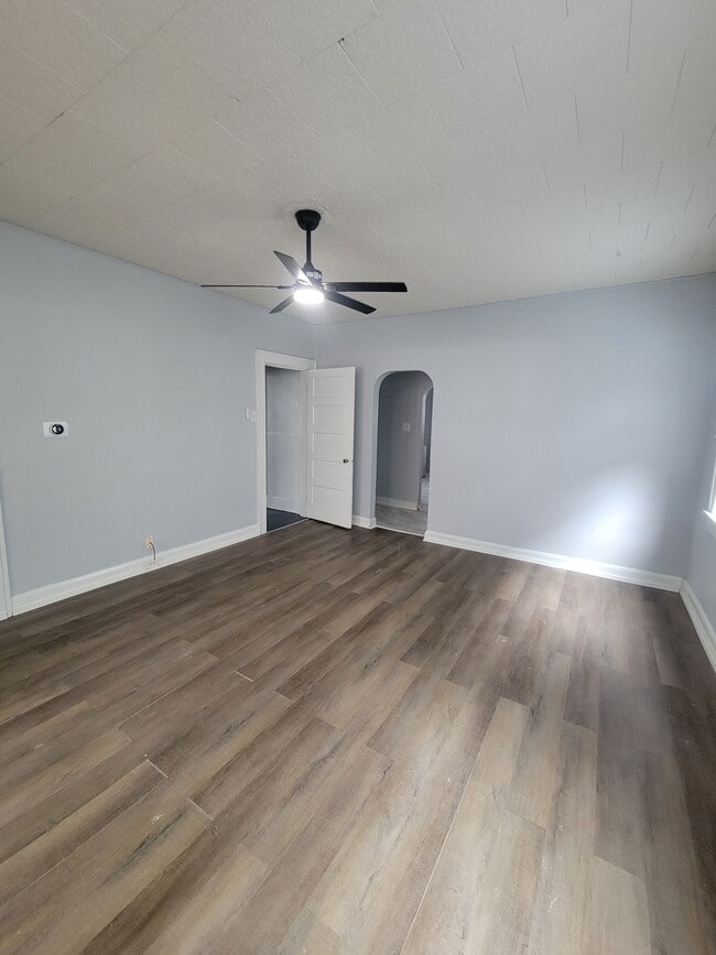 Building Photo - 417 Beaver St