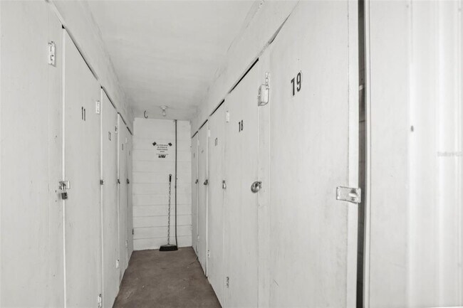 Building Photo - 11655 3rd St E