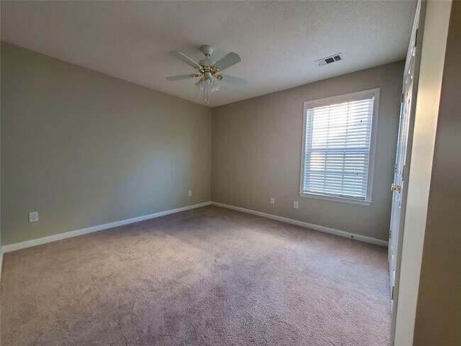 Building Photo - 2623 Davenham Ln