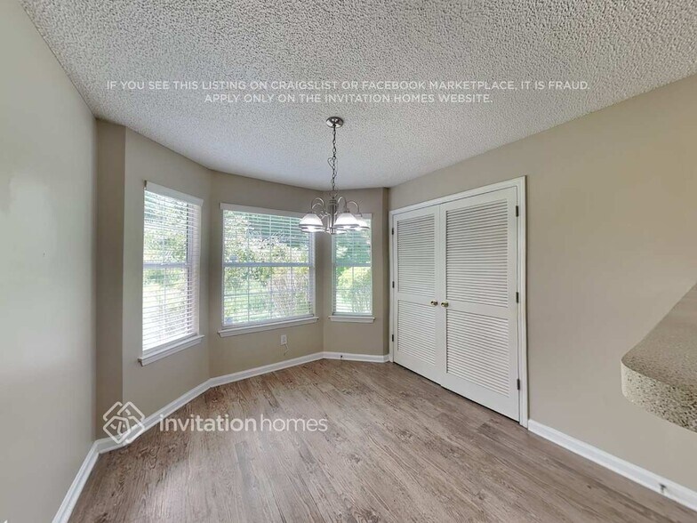 Building Photo - 438 Pecan Wood Cir