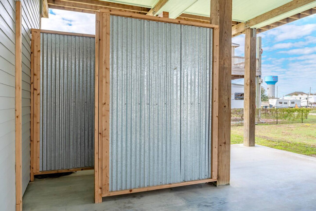 Building Photo - 951 Gulf Shores Dr