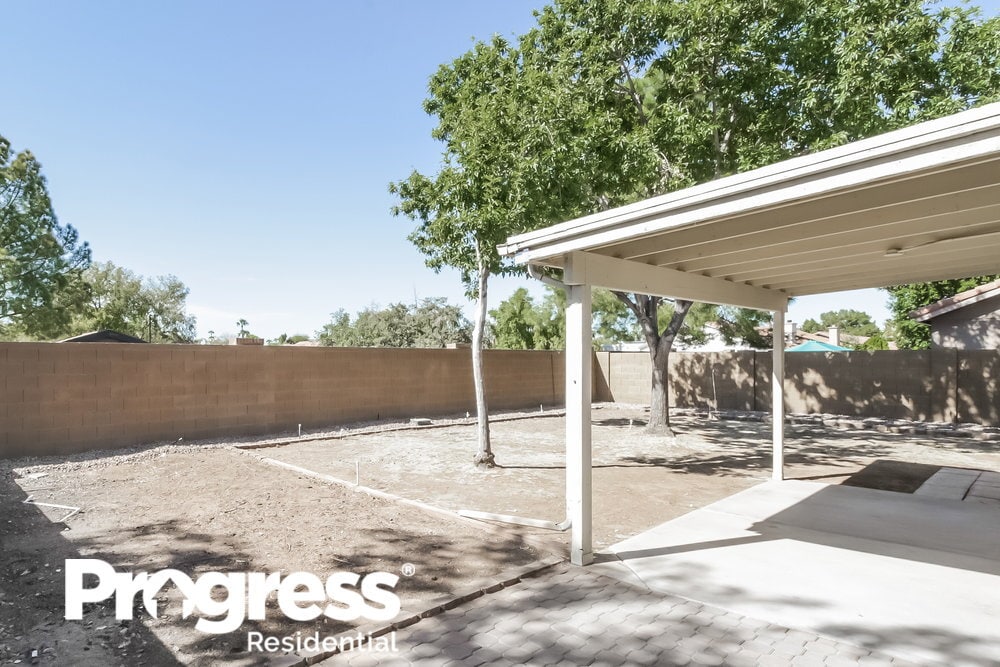 Building Photo - 814 N Sailors Way