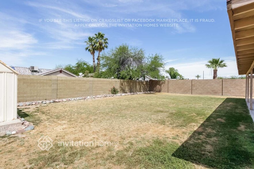 Building Photo - 18424 N 56th Ave