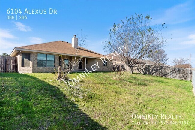 Building Photo - 6104 Alexus Dr