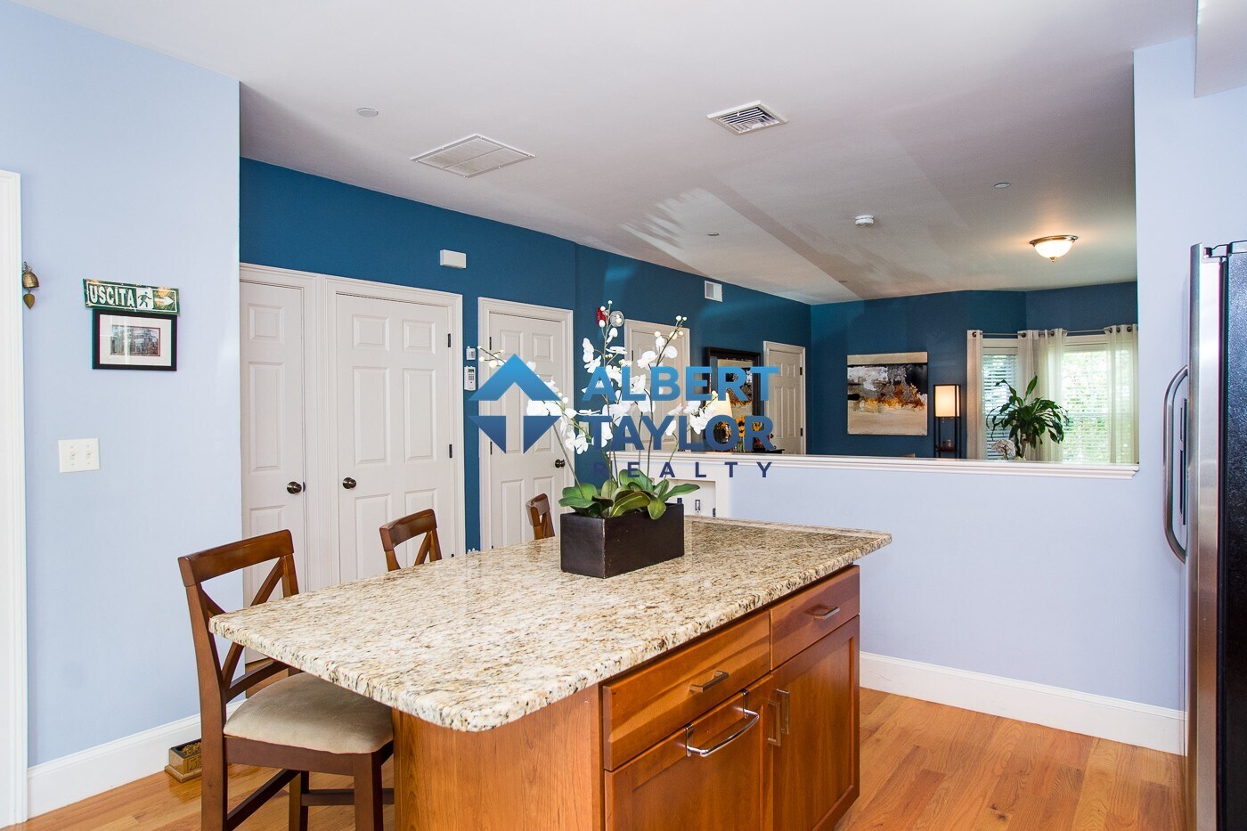 Building Photo - 111 Pleasant St