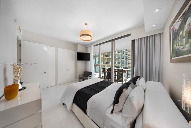 Building Photo - 9701 Collins Ave