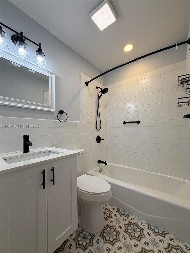 Building Photo - 2041 NW 81st Ave