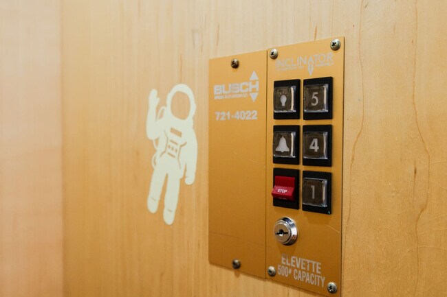 Building Photo - 1201 Jackson St