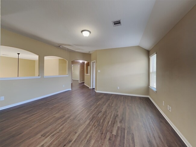 Building Photo - 6815 Hunters Way Ln