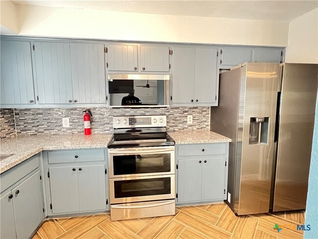 Building Photo - 1419 Hyridge Cir