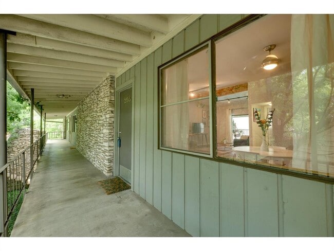 Building Photo - 2308 Enfield Rd